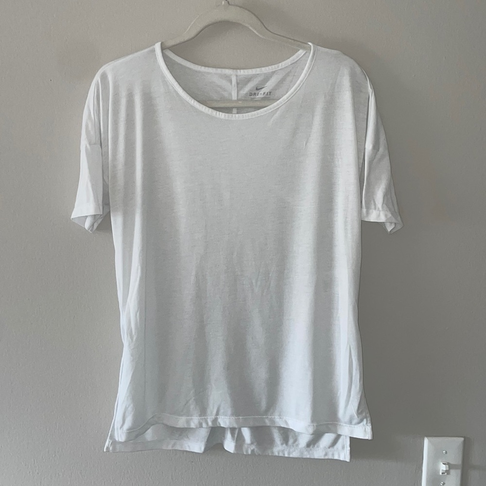 White Nike tshirt! Size Small